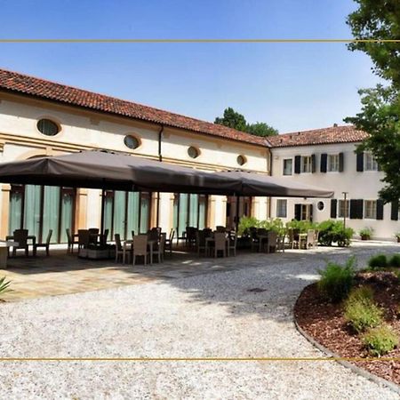 Hotel Ristorante Magia del Brenta Fiesso dʼArtico Esterno foto